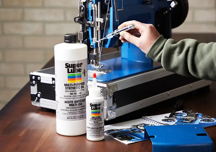 Options to Sewing Machine Oil Substitute – Get the Ideal One
